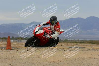 media/Jan-14-2023-SoCal Trackdays (Sat) [[497694156f]]/Turn 9 Inside (11am)/